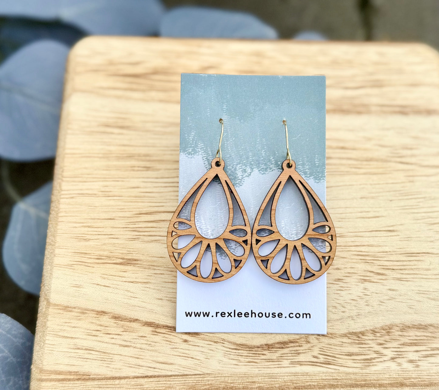 Cherry Wood Daisy Cutout Earrings